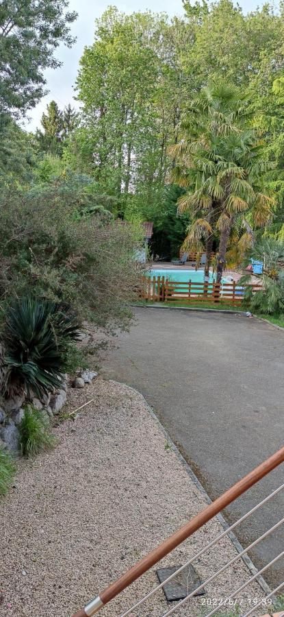 B&B En Plein Coeur De La Foret Artiguelouve Eksteriør bilde
