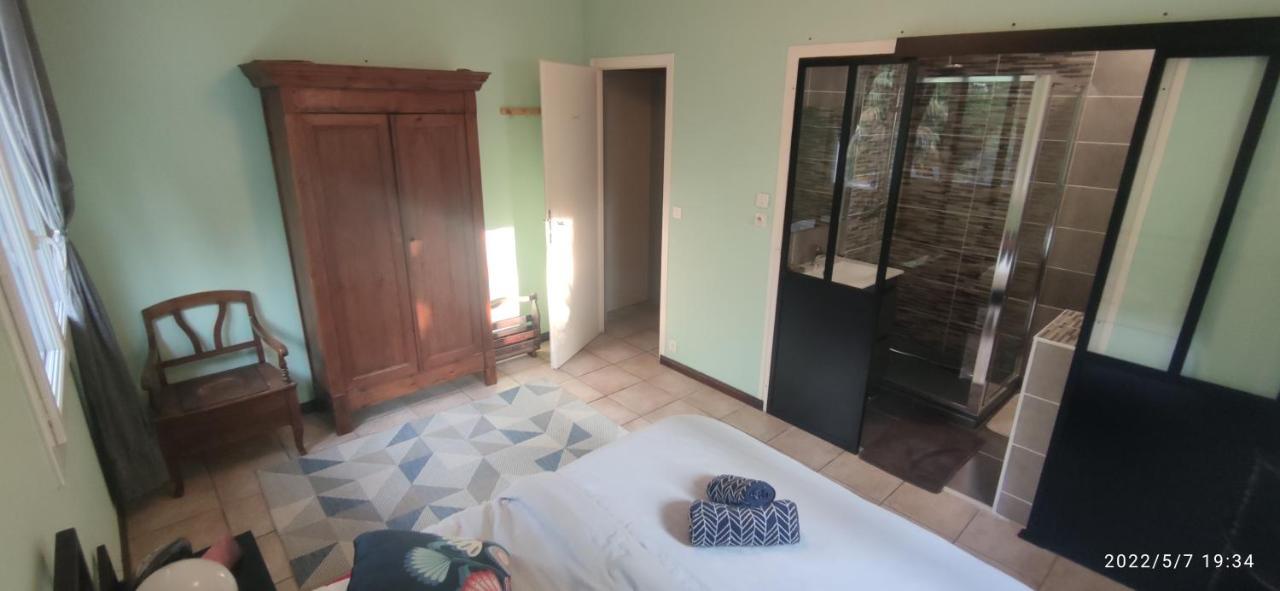 B&B En Plein Coeur De La Foret Artiguelouve Eksteriør bilde