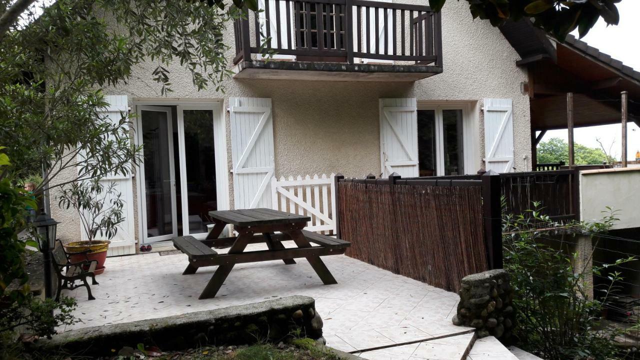 B&B En Plein Coeur De La Foret Artiguelouve Eksteriør bilde